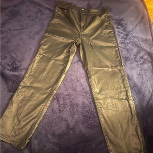 Women’s size 6 Express pleather pants